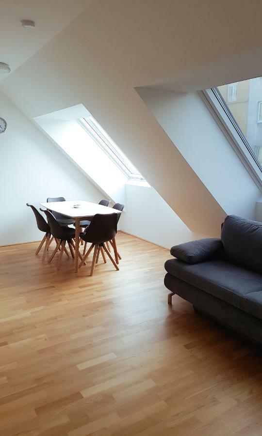 4 Beds And - Contactless Check-in Apartmán Vídeň