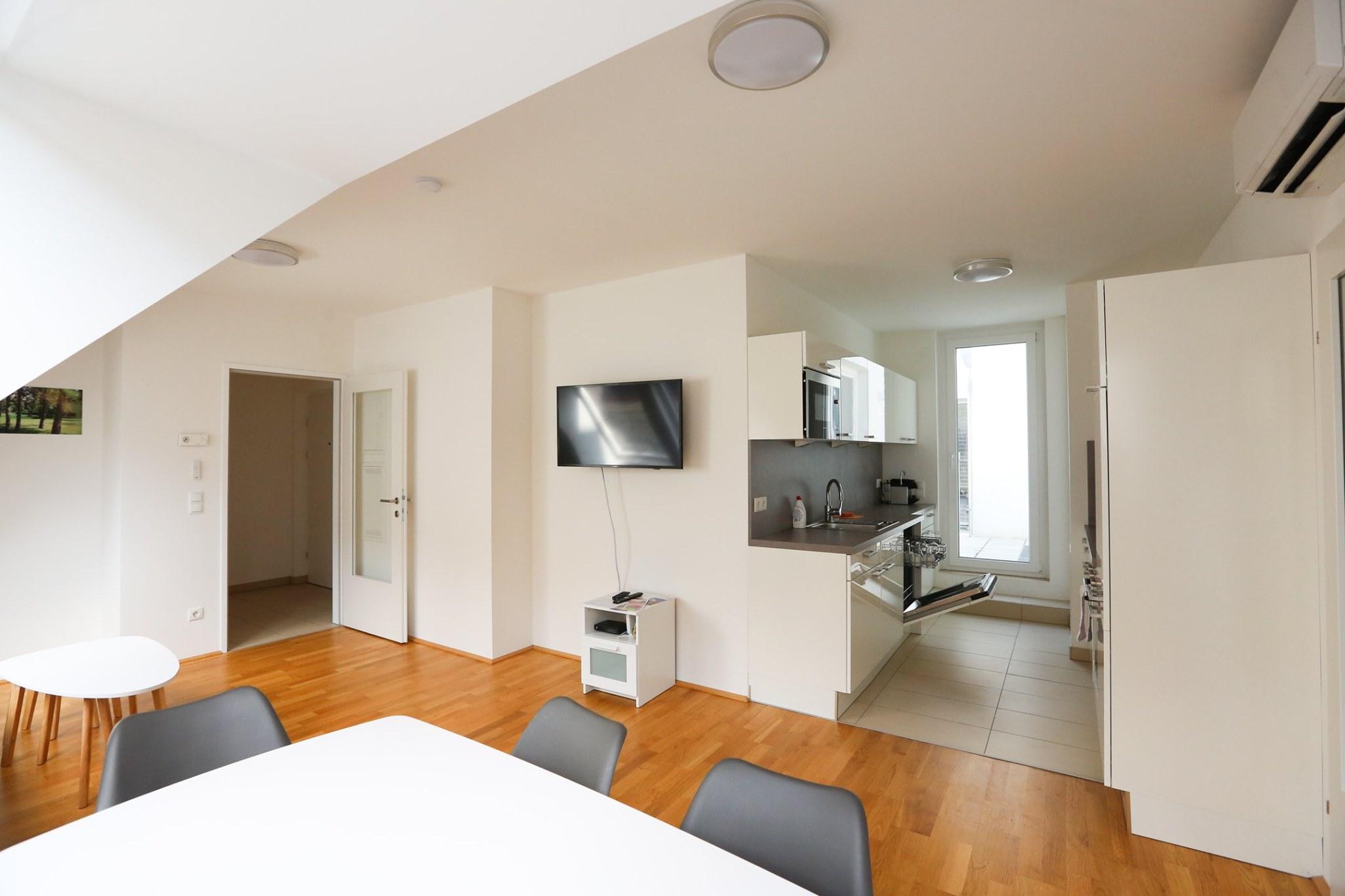 Apartment 4 Beds And - Contactless Check-in *