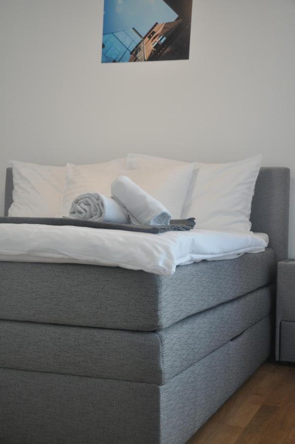 4 Beds And - Contactless Check-in Apartment Vienna